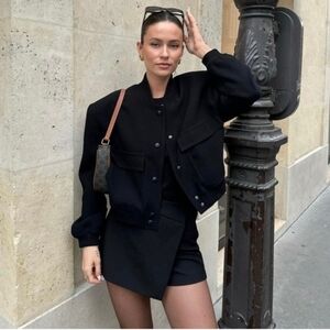 NWOT Zara Cropped Bomber Jacket in Navy Blue. Size S